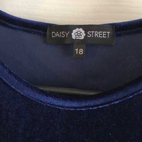 Blue velvet T-shirt dress - Picture 2 of 4